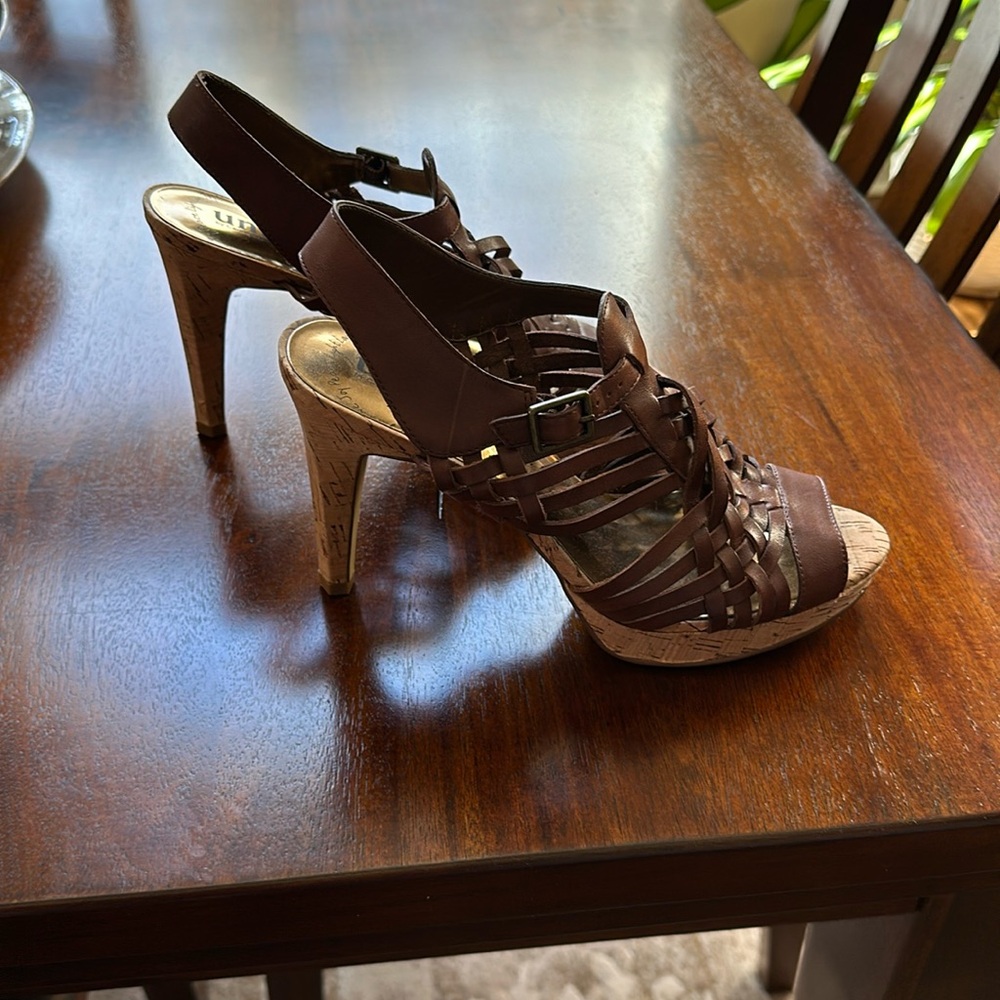 Unity by Carlos Santana. Size 8 1/2. Brown and Tan